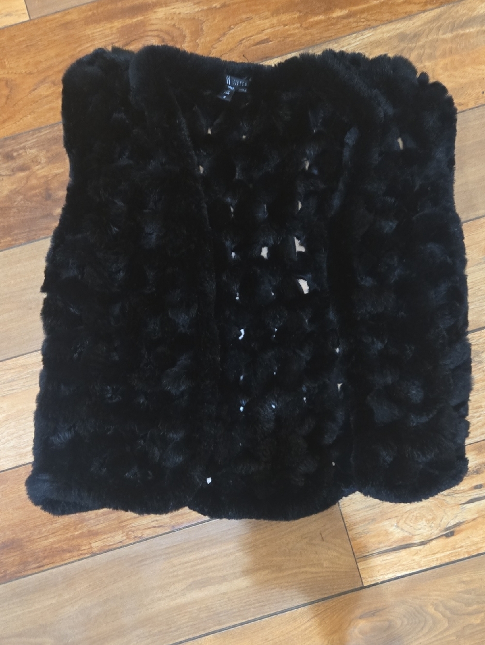 Black Faux Fur Vest for Women - Chic Layering Vest